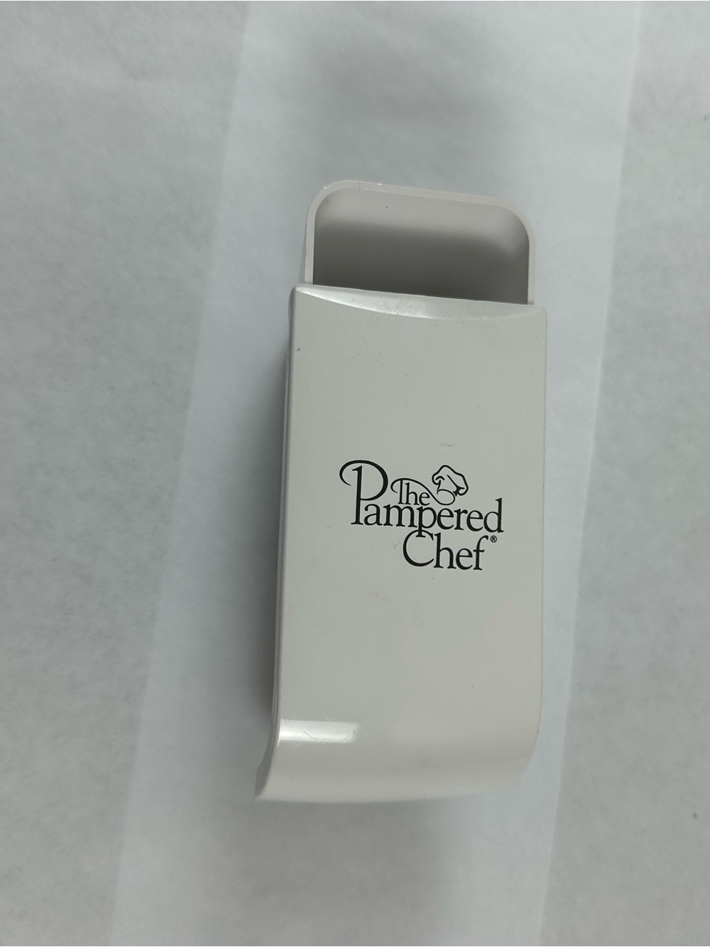 The Pampered Chef White Adjustable Measuring Cup